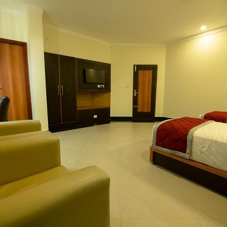 Comfy Luxury Hotel Bengalúr Exteriér fotografie