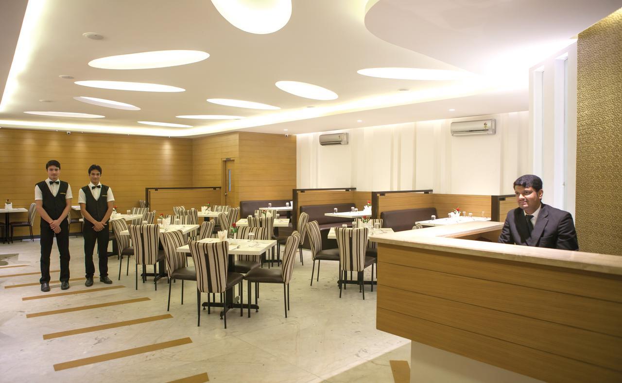 Comfy Luxury Hotel Bengalúr Exteriér fotografie