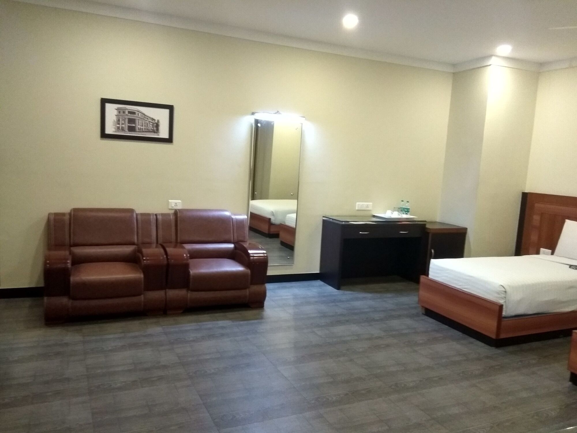 Comfy Luxury Hotel Bengalúr Exteriér fotografie