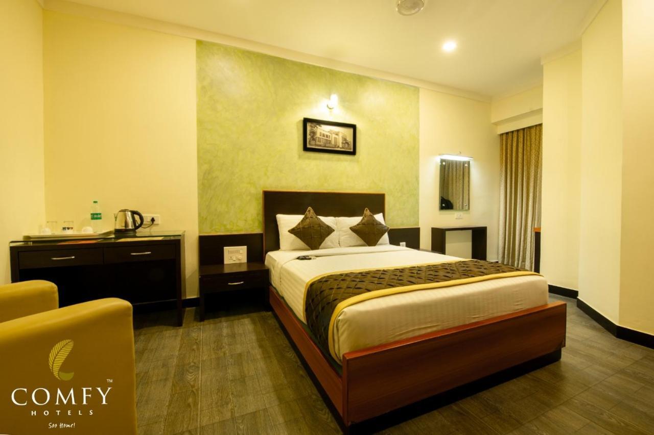 Comfy Luxury Hotel Bengalúr Exteriér fotografie