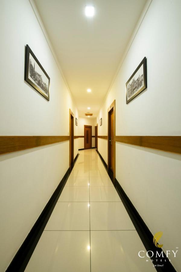 Comfy Luxury Hotel Bengalúr Exteriér fotografie