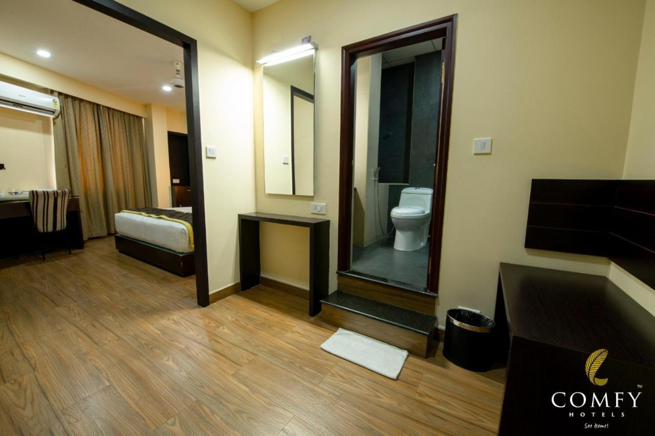Comfy Luxury Hotel Bengalúr Exteriér fotografie
